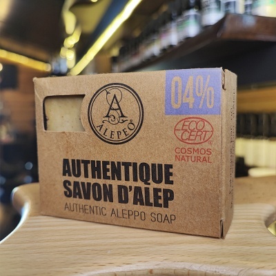 Sabonete autêntico de Alepo em embalagem de cartão castanho com selo ECO CERT.