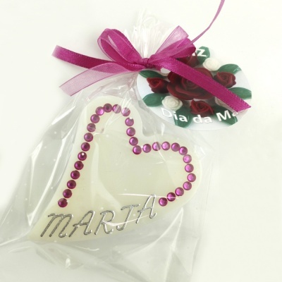 Sache aromático em saco transparente com coração decorado e nome 'MARIA'