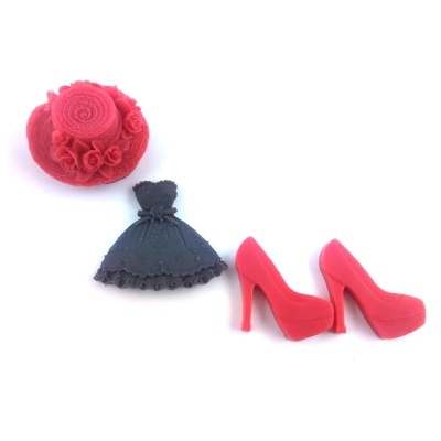 Conjunto de chapéu vermelho, vestido preto e sapatos vermelhos para boneca