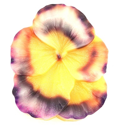 Flor artificial amarela e roxa com pétalas largas e textura cintilante