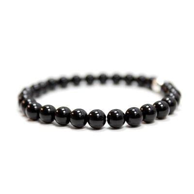 Pulseira de contas pretas brilhantes com fecho metálico