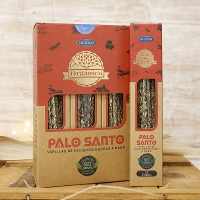Embalagem de varinhas de incenso Palo Santo da marca Ullas com selo orgânico