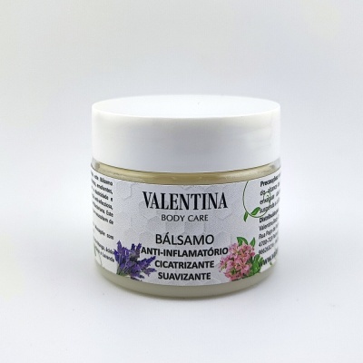 Frasco de bálsamo Valentina Body Care com rótulo branco e flores