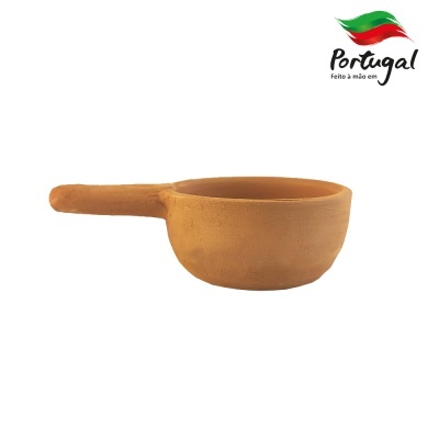 Panela de barro castanha com alça e logótipo Portugal no canto superior direito