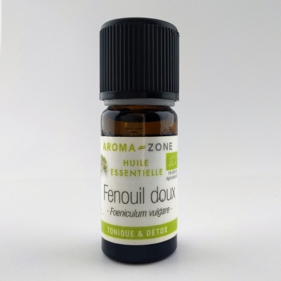 Frasco pequeno de óleo essencial Fenouil doux com rótulo branco e verde e tampa preta