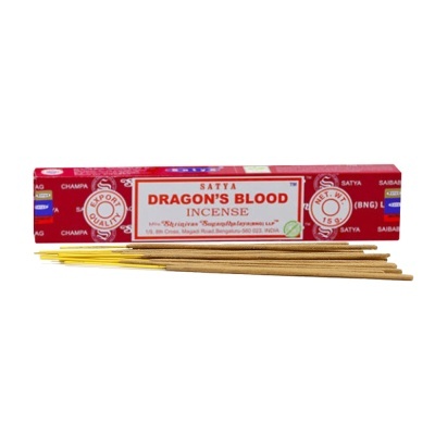 Incenso Dragon's Blood Satya em caixa vermelha com palitos de incenso