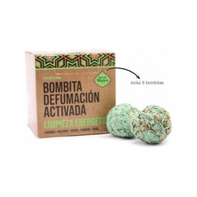 caixa com bombitas de defumação activada e duas bombitas verdes