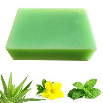Sabonete verde, aloe vera, flor amarela e hortelã