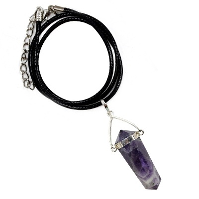 Colar com pingente de pedra ametista roxa