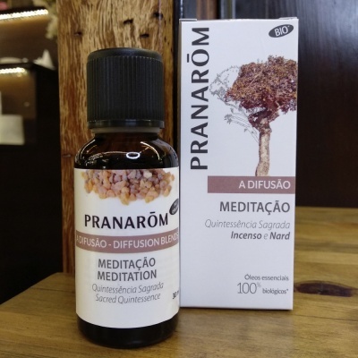 Frasco de óleo essencial Pranarôm meditação com caixa branca