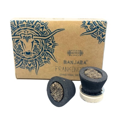 Incenso em cones Banjara Frankincense com embalagem de papel castanha e desenho azul