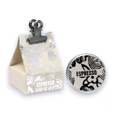 Embalagem e cápsula de café espresso tons bege com padrão abstrato e texto ESPRESSO