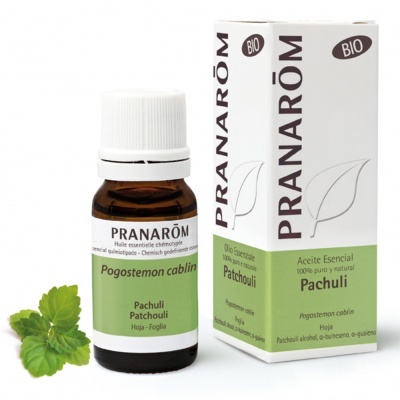 Frasco e caixa do óleo essencial bio Pranarôm Patchouli