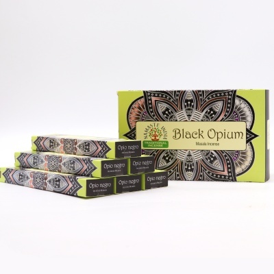 Caixas e embalagem de incenso Black Opium com design floral