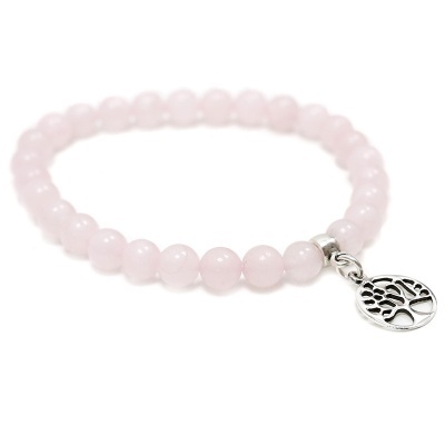 Pulseira rosa clara com pendente prateado em formato de árvore