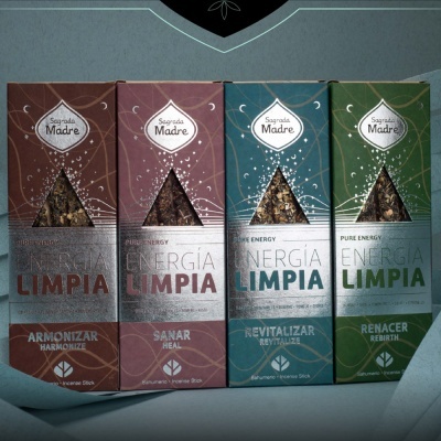 Quatro caixas coloridas de incenso Sagrada Madre alinhadas, com texto ENERGIA LIMPIA