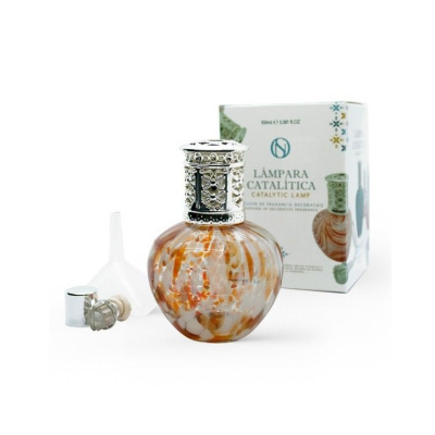 Lâmpada catalítica em vidro decorativo castanho e branco com tampa prateada e acessórios ao lado