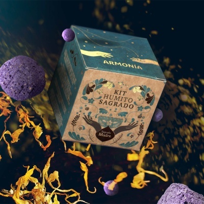Caixa do Kit Humito Sagrado da Armonia com design floral