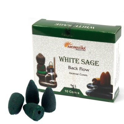 Caixa de incenso Aromatika White Sage com 10 cones pretos junto