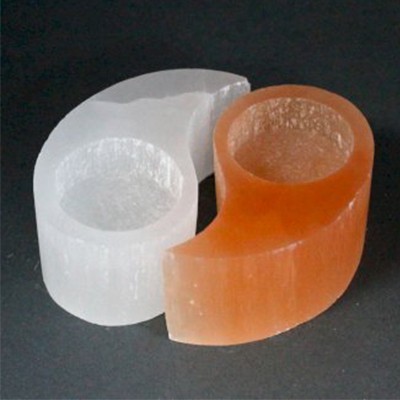 Suporte para velas yin yang em sal cristalizado branco e laranja