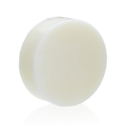 Sabonete redondo branco sem marca