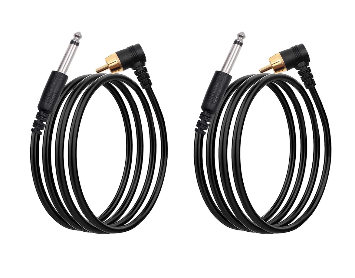 Dois cabos de áudio pretos com conectores jack de 6,35 mm