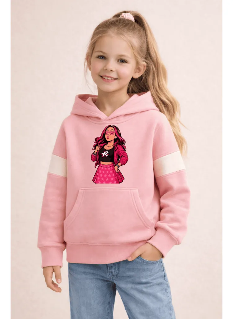 Sweatshirt rosa com estampa de personagem e bolso canguru usada por criança