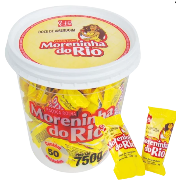 Recipiente transparente com doces Moreninha do Rio amarelos