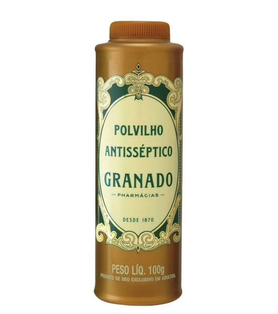 Embalagem castanha de polvilho antisséptico Granado com rótulo verde e creme