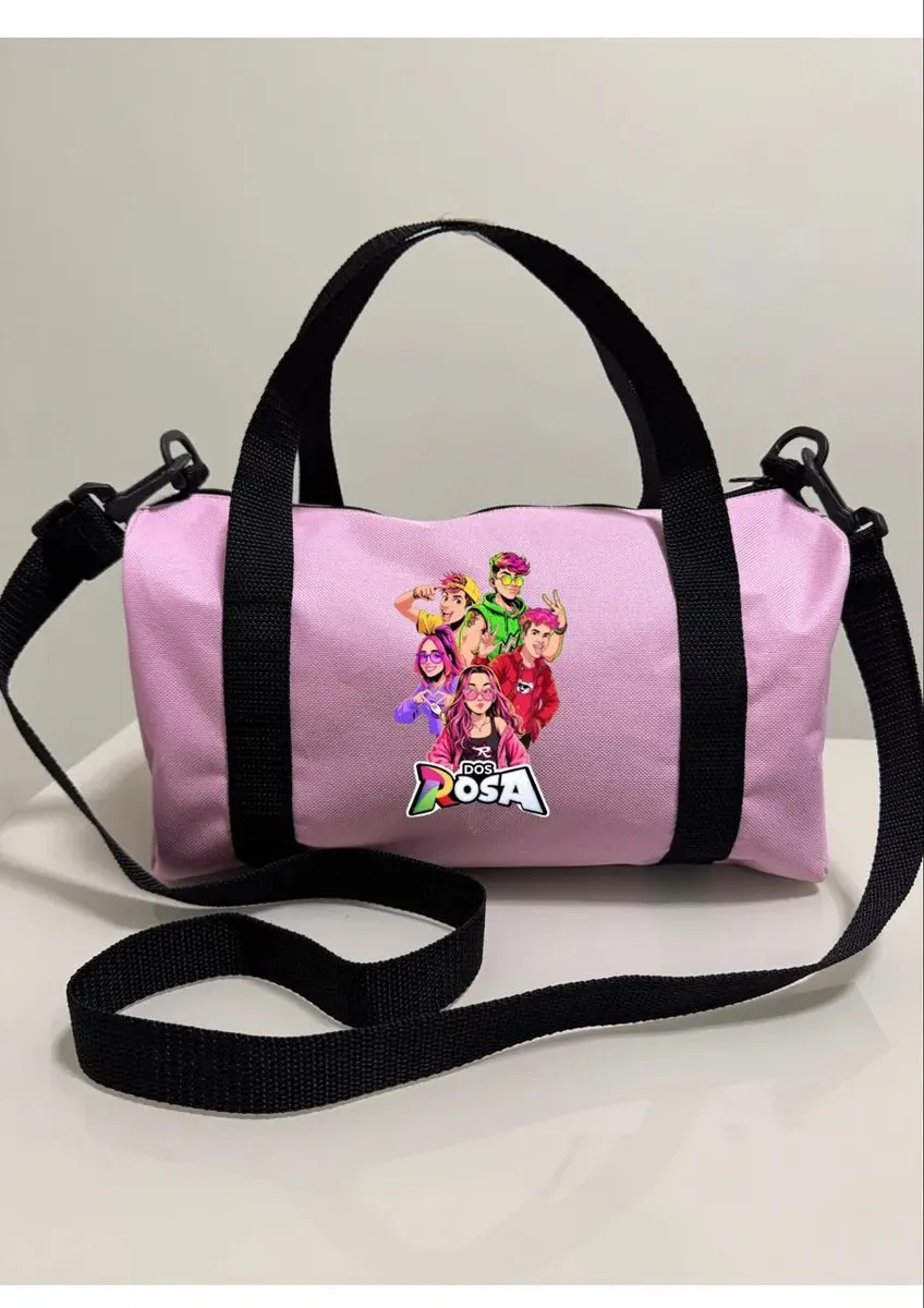 Mala rosa com alças pretas e personagem e texto dos rosa