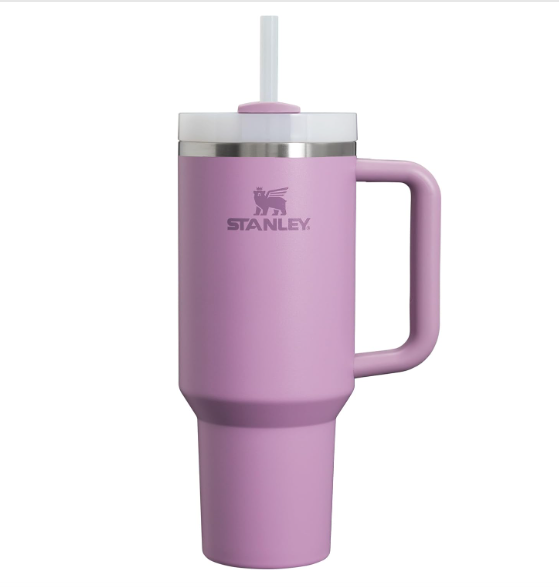 Copo térmico rosa com pega e palhinha branca da STANLEY