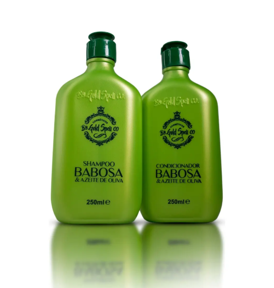 Frascos verdes de shampoo e condicionador com texto em português