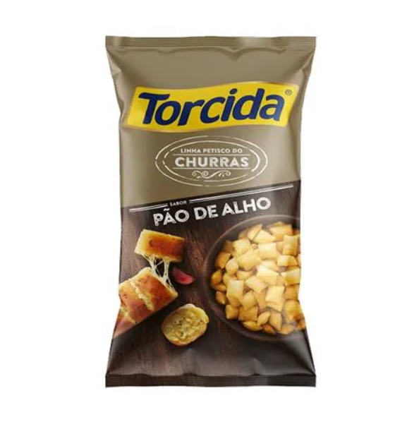 Pacote de snacks Torcida sabor pão de alho em embalagem castanha e amarela