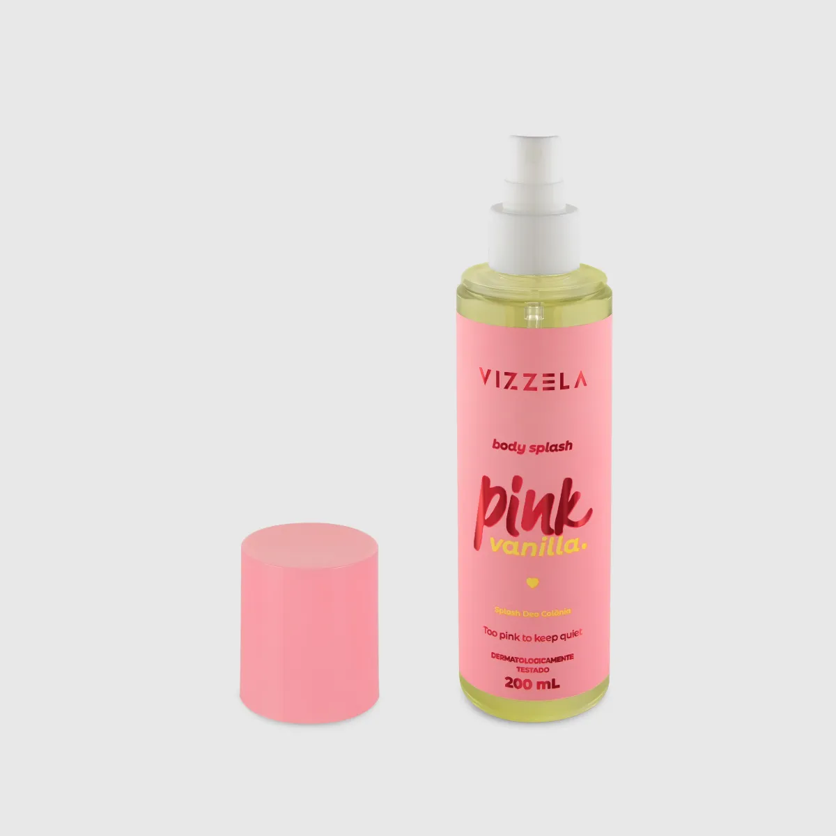 Frasco de body splash rosa com líquido amarelo e tampa rosa retirada