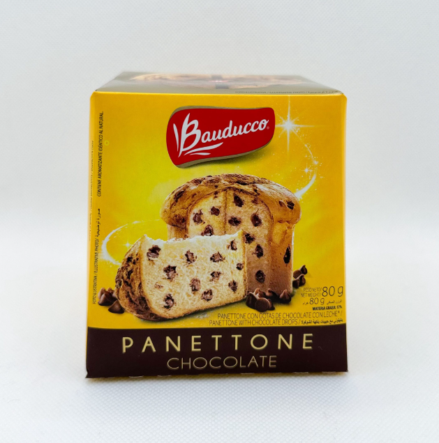 Embalagem de Panettone Bauducco chocolate com imagem do produto e detalhes textuais.