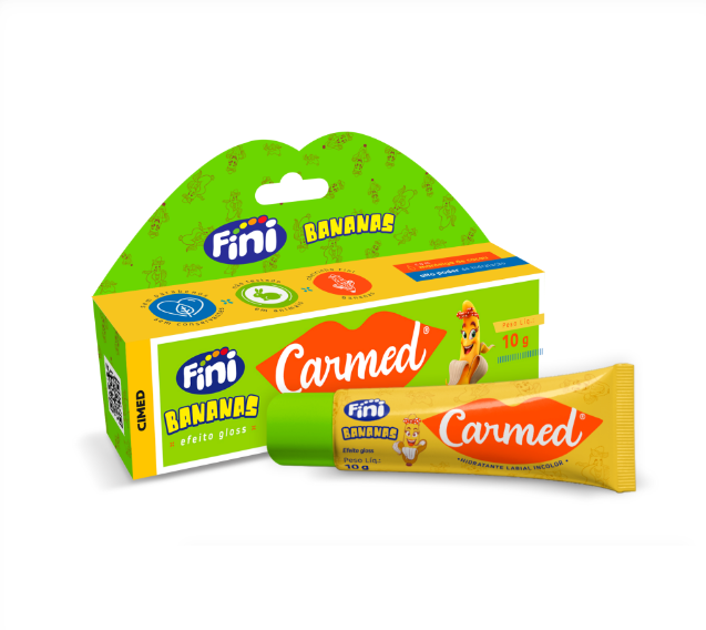 Embalagem colorida de caramelos Fini Carmed sabor banana com tubo ao lado