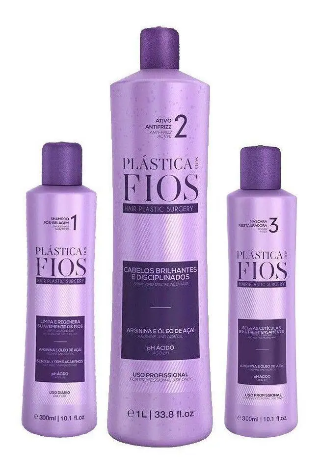 Produtos para cabelo lilás da linha PLÁSTICA DOS FIOS com texto em português e inglês.