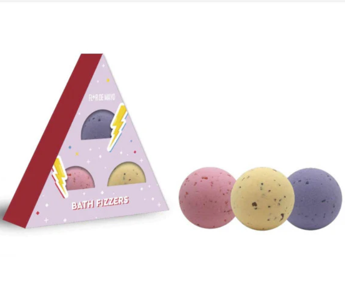 esferas efervescentes para banho e embalagem triangular cor-de-rosa