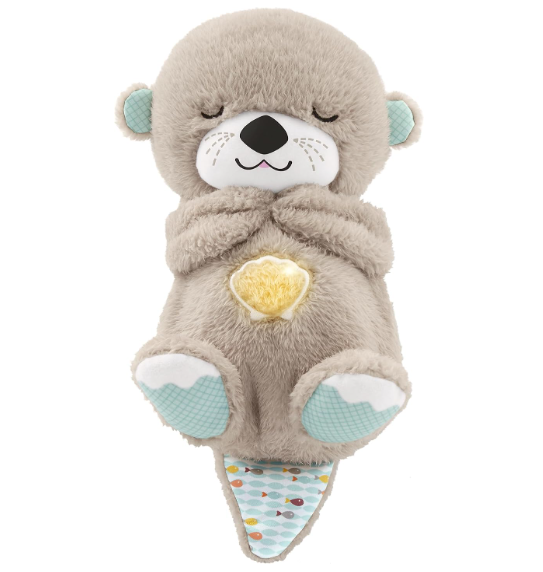 Pelúcia lontra castanha clara com detalhes azuis e coração amarelo