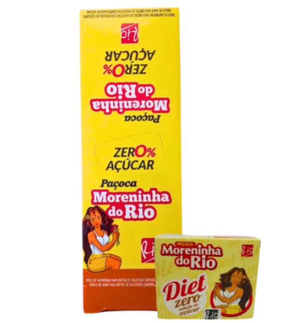 Embalagem amarela de Paçoca Moreninha do Rio com texto e ilustração de mulher morena