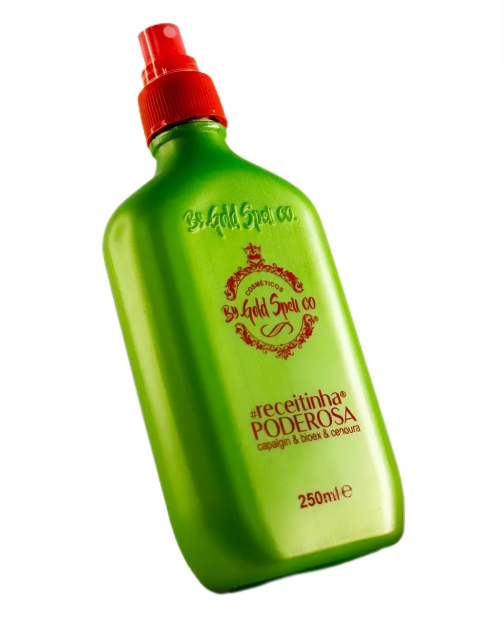 Frasco verde com tampa vermelha e texto vermelho de produto cosmético