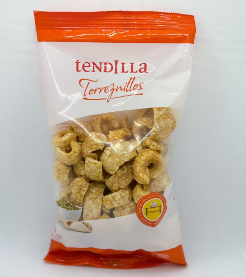 Pacote de torresmos TENDILLA Torreznillos em embalagem plástica transparente com detalhes laranja e branco