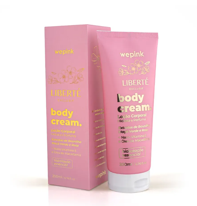 Loção corporal hidratante e perfumada em embalagem rosa com texto amarelo e dourado