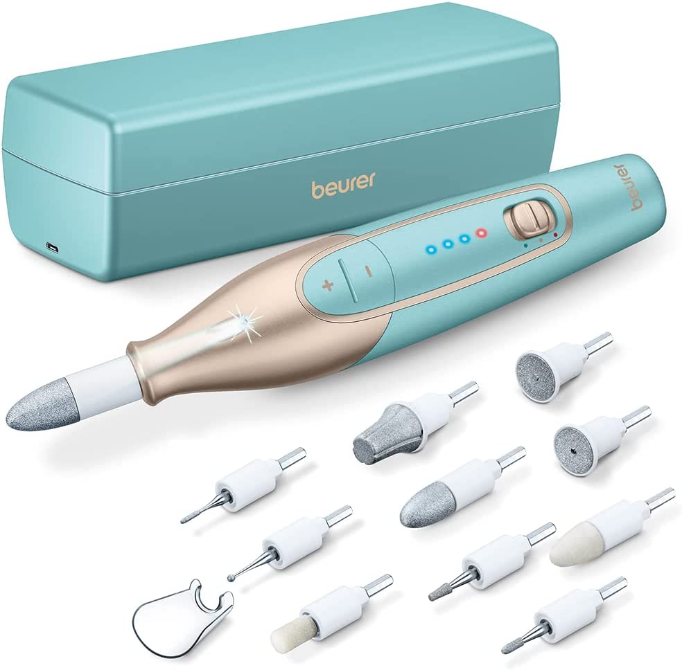 Conjunto de lima elétrica para unhas Beurer com 11 acessórios e estojo azul claro.