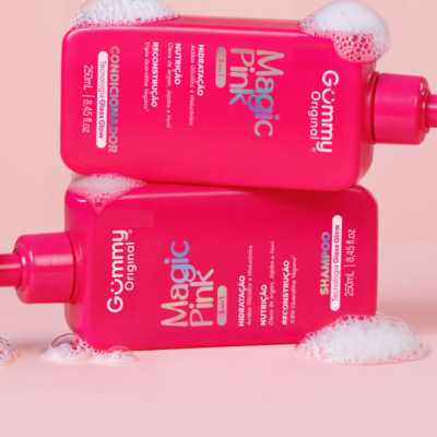 Frascos cor-de-rosa de condicionador e champô Gummy Original com espuma