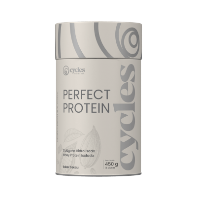 Embalagem cilíndrica branca de suplemento alimentar de proteína com texto e desenhos cinzentos.