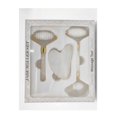 Conjunto de ferramentas de massagem em jade com dois rolos e uma peça em forma de coração, embalados numa caixa branca
