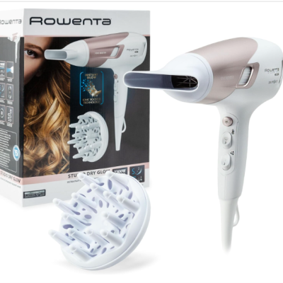 Secador de cabelo Rowenta branco e rosa com difusor e embalagem ao fundo