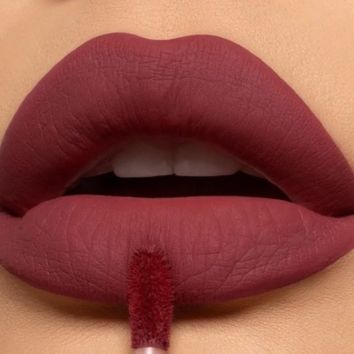 Batom&#x20;L&#x00ED;quido&#x20;Matte&#x20;Comfy&#x20;Petrizi&#x20;4,5ml