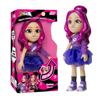 Boneca Katlen musical com cabelo rosa e vestido azul em embalagem rosa e preta